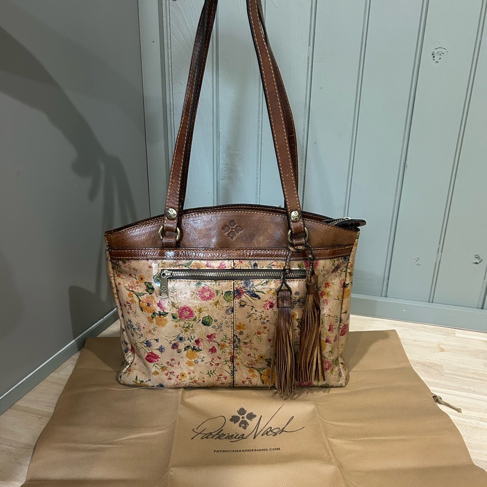 Patricia Nash Floral Shoulder Bag - Brown and Cream